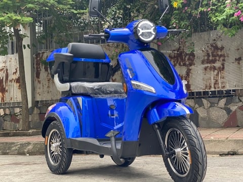 XE ĐIỆN 3 BÁNH SUPER R PHIÊN BẢN