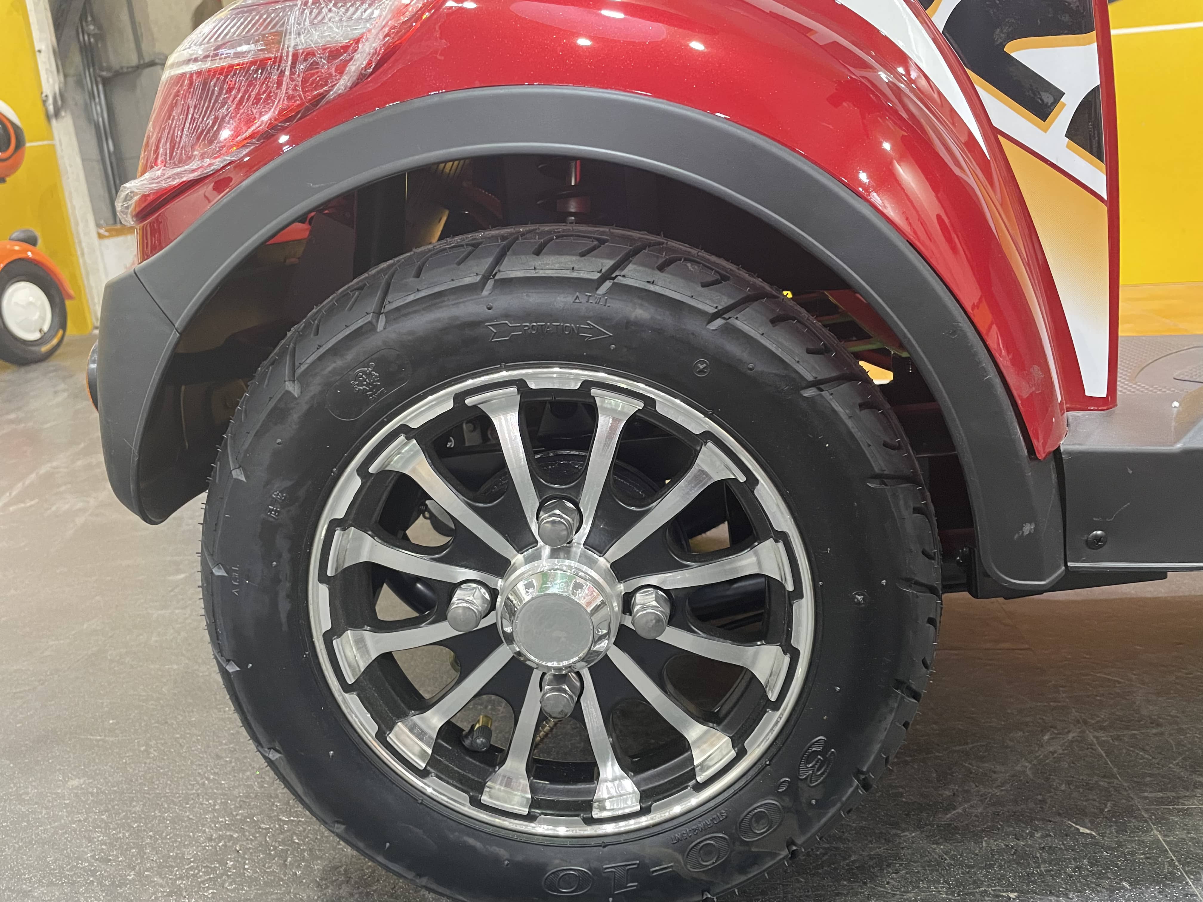 XE ĐIỆN 3 BÁNH SUPER R PHIÊN BẢN