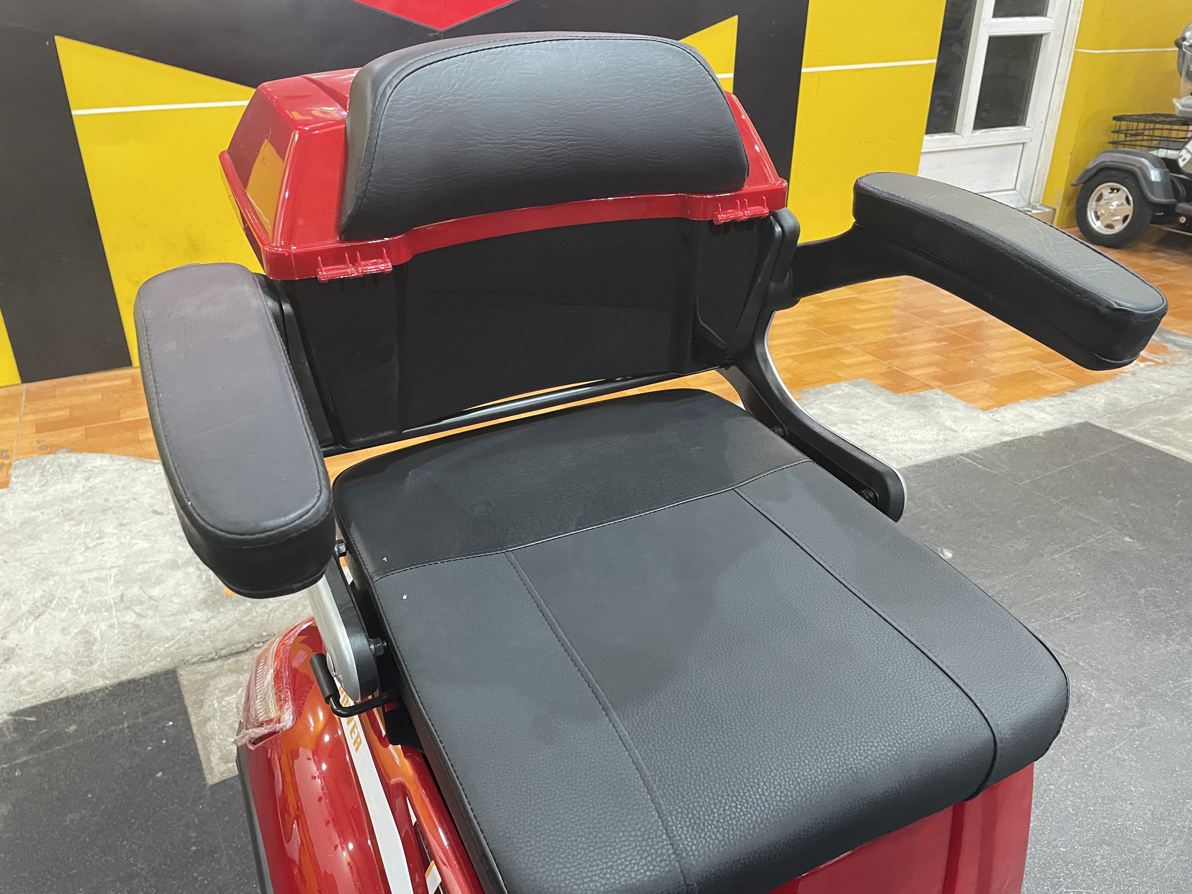 XE ĐIỆN 3 BÁNH SUPER R PHIÊN BẢN