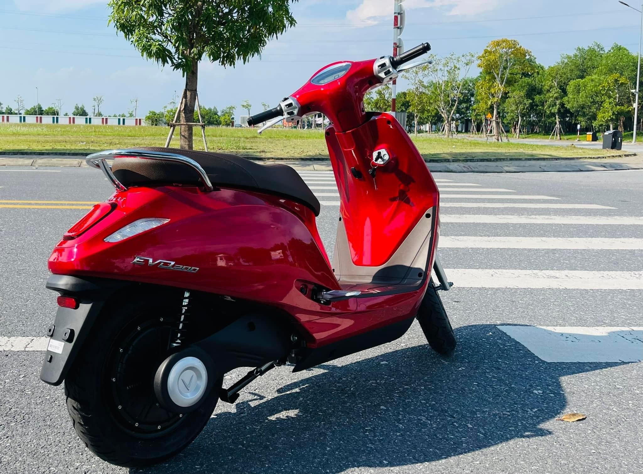 XE MÁY ĐIỆN VINFAST EVO200 LITE CHÍNH HÃNG KÈM PIN