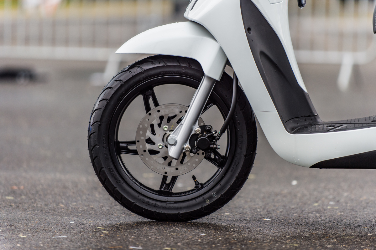 XE MÁY ĐIỆN VINFAST FELIZ NEO KÈM PIN LFP