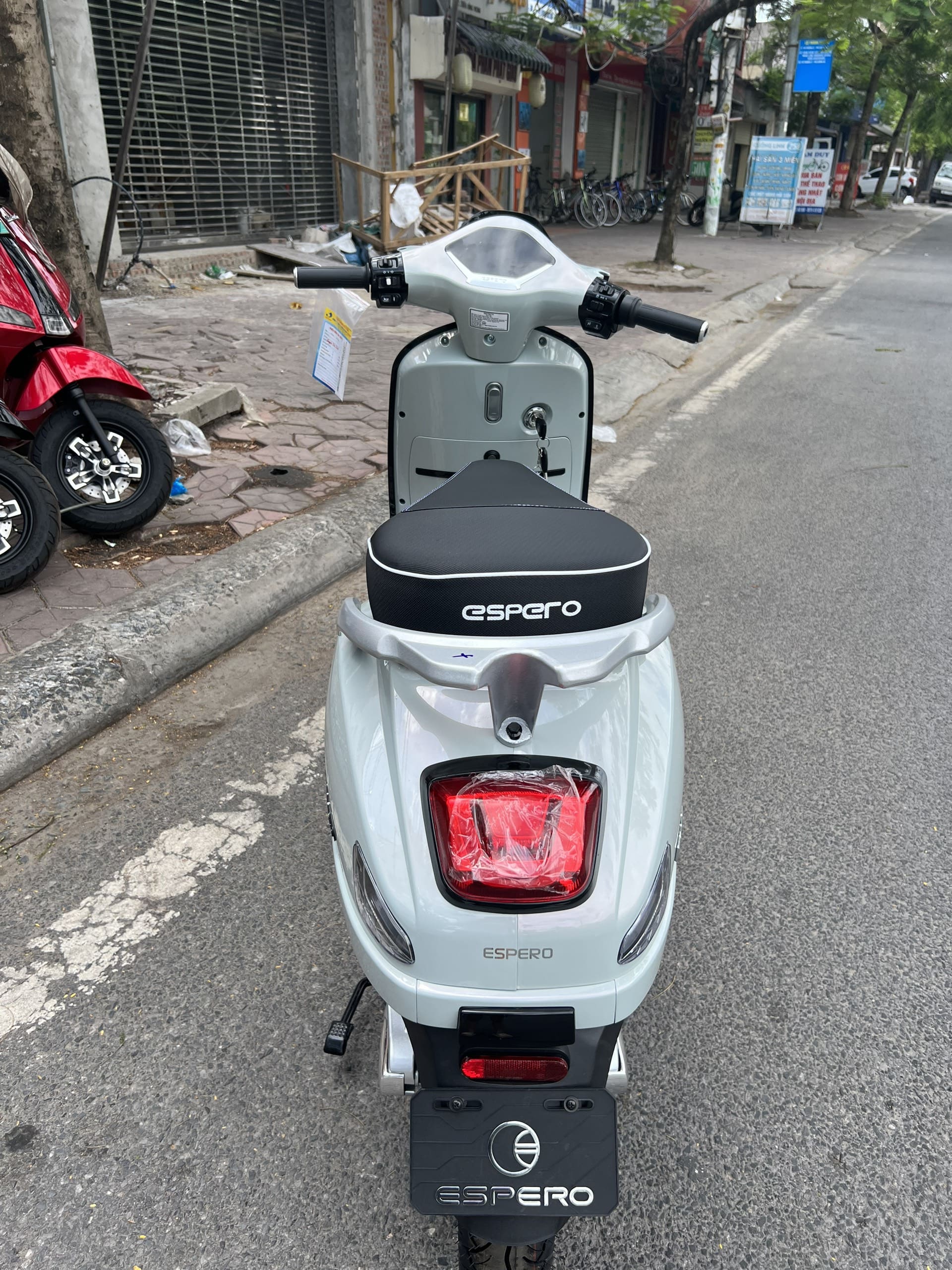 XE MÁY ĐIỆN VESPA ESPERO DIAMOND