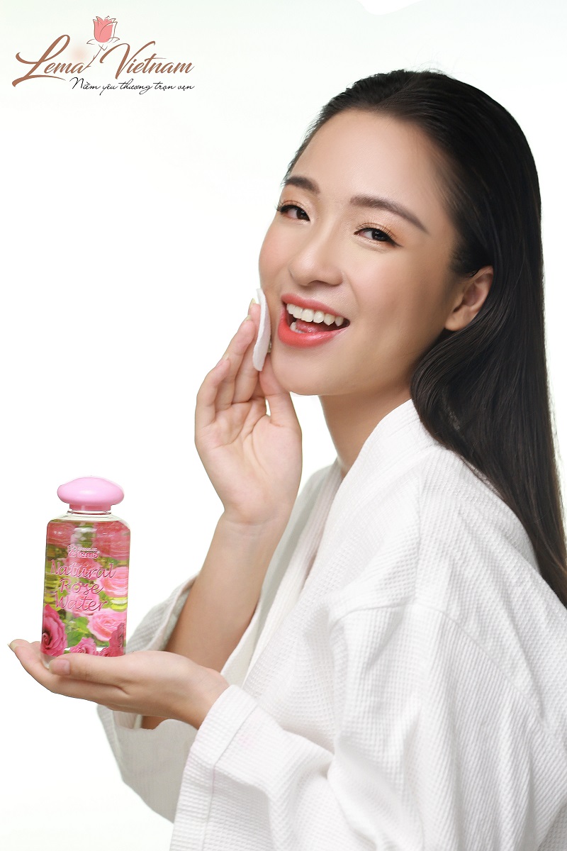cách sử dụng nước hoa hồng