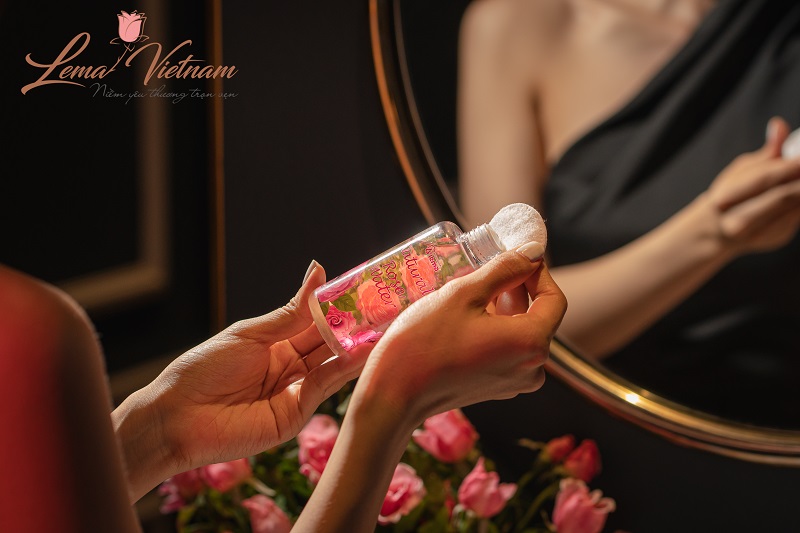cách sử dụng nước hoa hồng 250ml nắp đổ