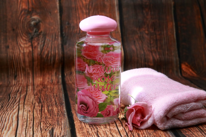 nước hoa hồng bulgaria nhãn hiệu Lema nắp đổ 250ml