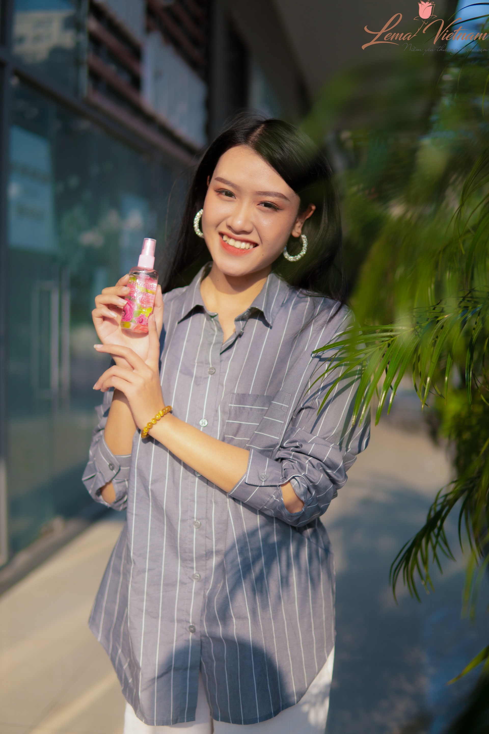 Nước hoa hồng 