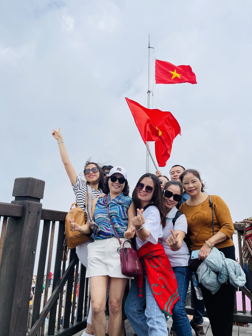 Công ty Mỹ Việt tổ chức tham quan du lịch cho cán bộ công nhân viên 2021