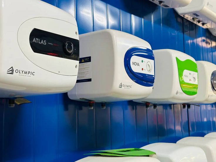 Bí quyết chọn mua bình nóng lạnh 15 lít vuông cho gia chủ mệnh Thuỷ