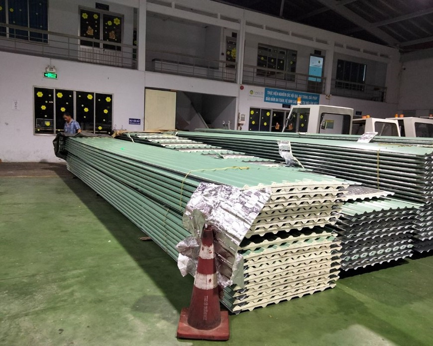 Cách bảo quản và vận chuyển tôn xốp chống nóng chuẩn nhất