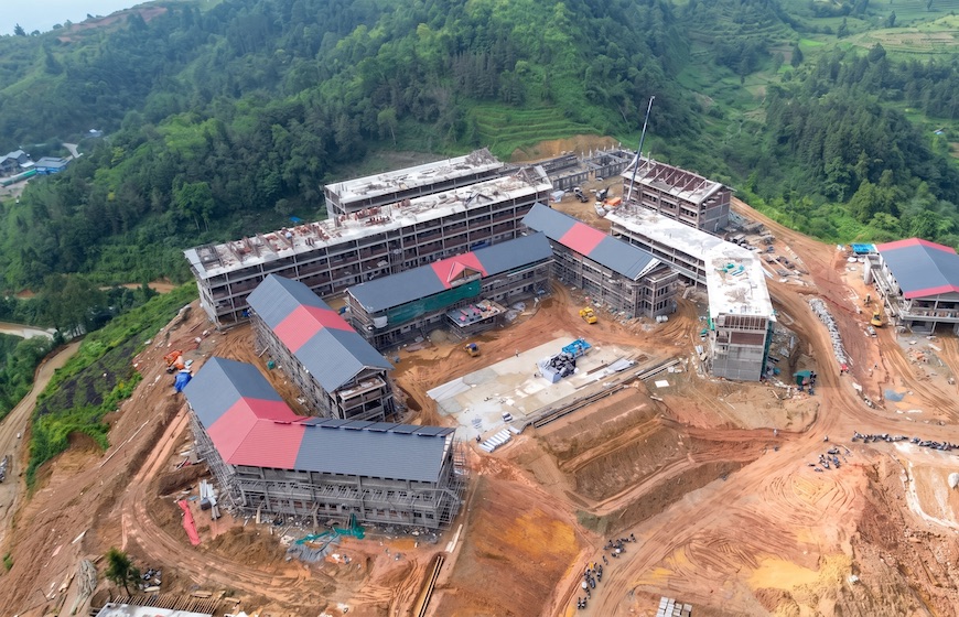 Dự án Trường phổ thông nội trú Tiểu học và Trung học cơ sở Pha Long - Lào Cai 10.000m2 tôn Olympic kim cương