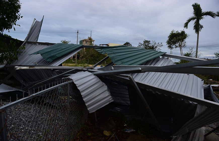 Giải pháp bảo vệ mái tôn không bị tốc khi gió bão, bạn có biết?