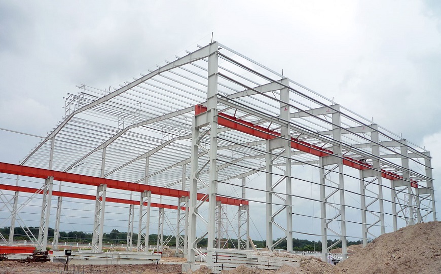 Những mẫu nhà xưởng khung thép mái tôn cho năm 2025