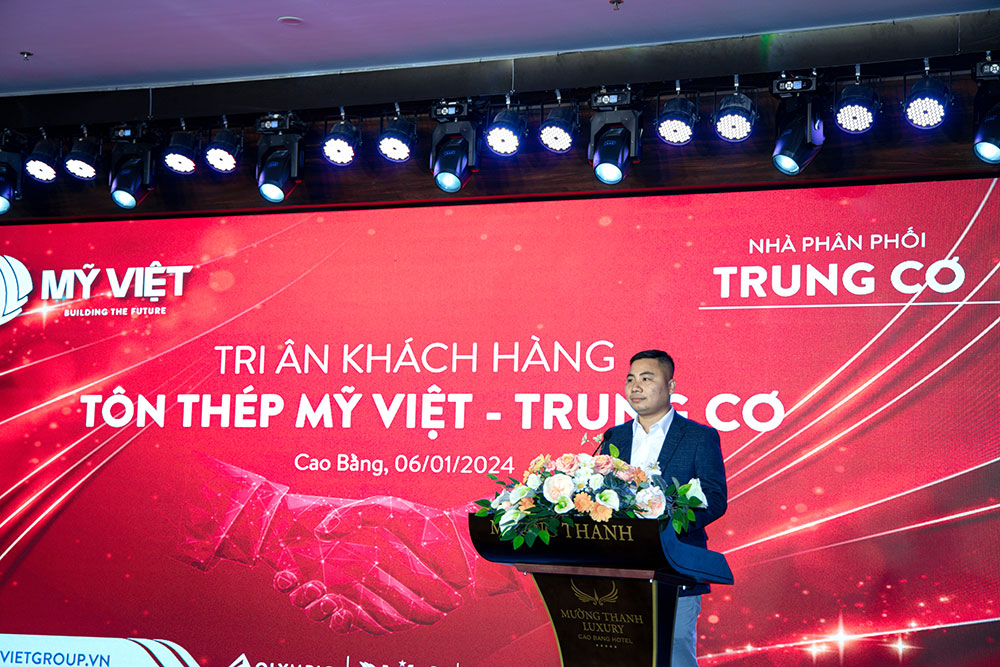 Cách viết bài phát biểu cảm ơn khách hàng tại hội nghị chân thành và chuyên nghiệp 2