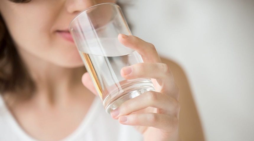 Uống nước lọc để cơ thể ổn định nhiệt