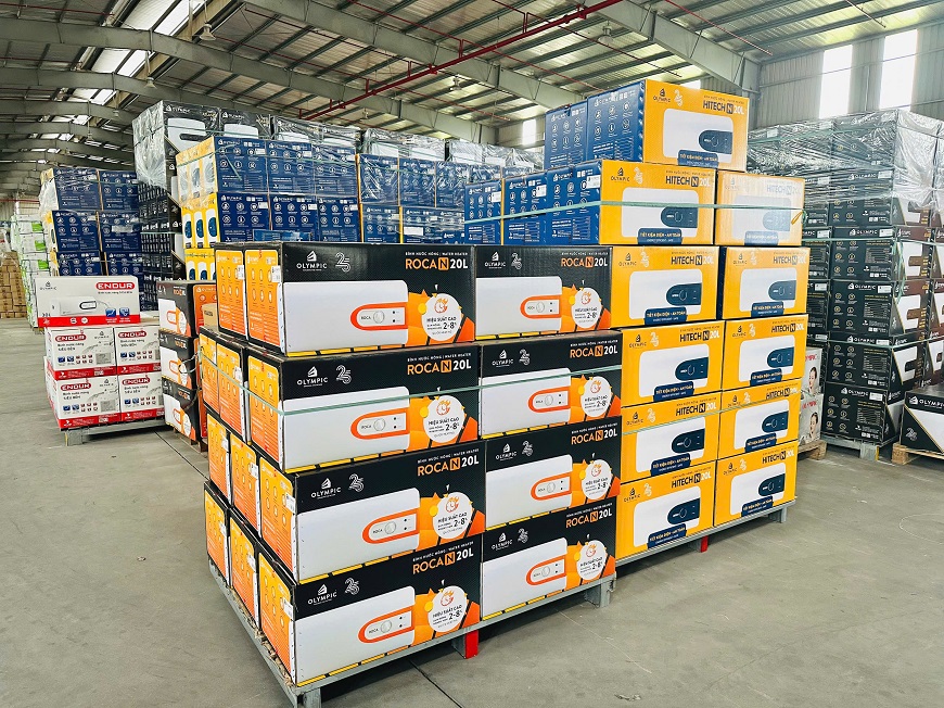Đặt mua bình nước nóng trực tiếp từ nhà sản xuất hoặc đại lý phân phối chính thức sẽ giúp bạn yên tâm về chất lượng, quyền lợi và dịch vụ hậu mãi sau khi mua hàng