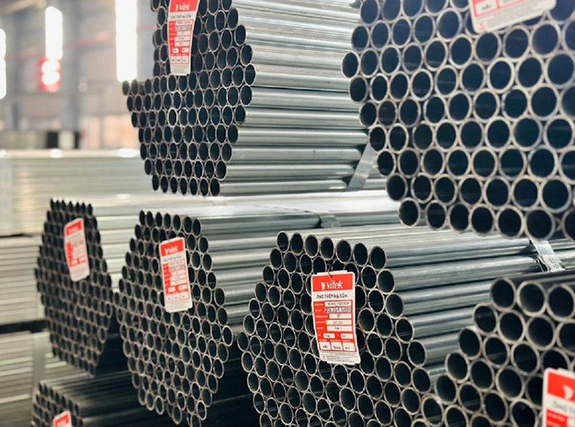 Lớp mạ dày giúp ống thép mạ kẽm Vitek phi 42 tăng khả năng chống ăn mòn