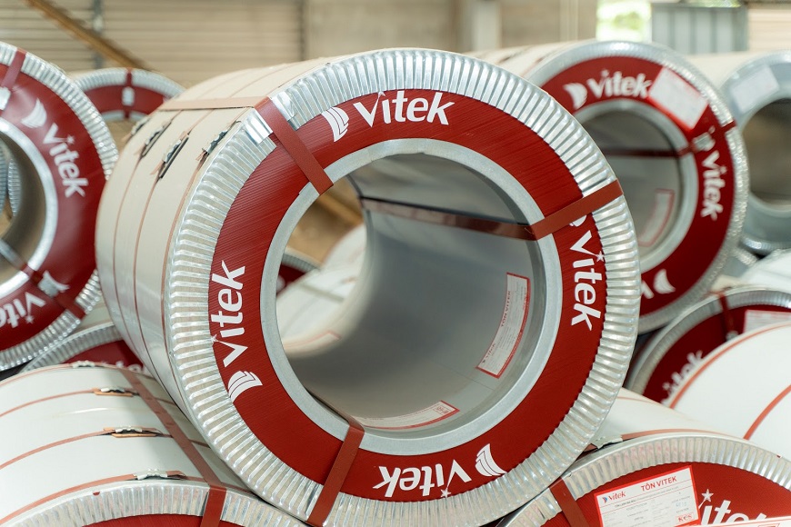 Để hình thành cuộn tôn lạnh Vitek phải trải qua quy trình chặt chữ đạt chuẩn quốc tế