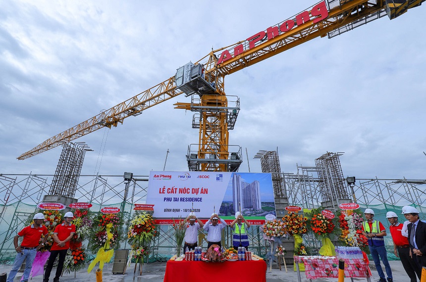 Lễ Cất nóc mang nhiều ý nghĩa tốt đẹp, đánh dấu những bước cuối cùng để hoàn thiện công trình