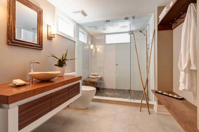 Sự kết hợp giữa kính và gỗ tạo nên không gian vừa hiện đại lại vừa gần gũi, tạo cảm giác thư giãn và dễ chịu