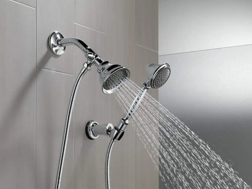 Khi sử dụng nước chảy ra từ vòi hoa sen cần đều, ổn định
