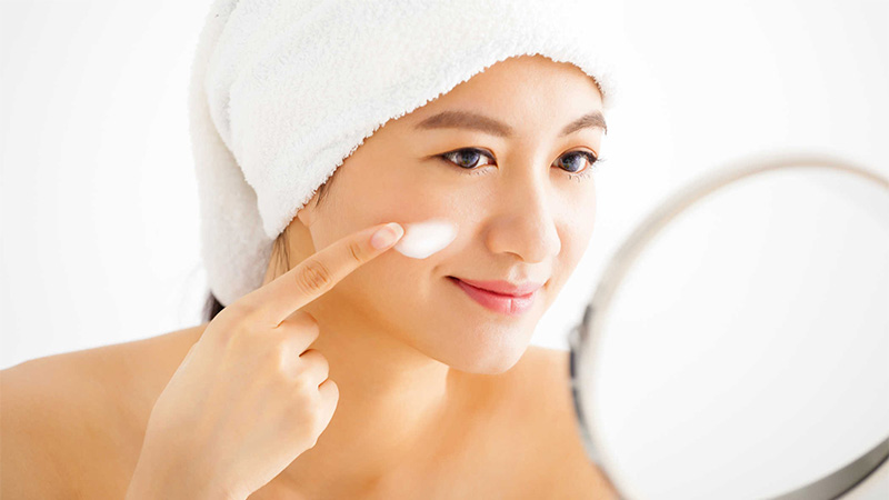 Da mặt cần được chăm sóc sau khi rửa mặt bằng nước nóng