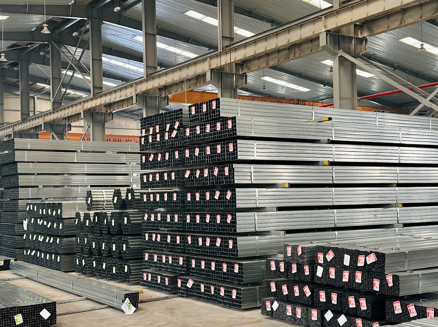 Trọng lượng của thép hộp tỷ lệ thuận với chiều dài