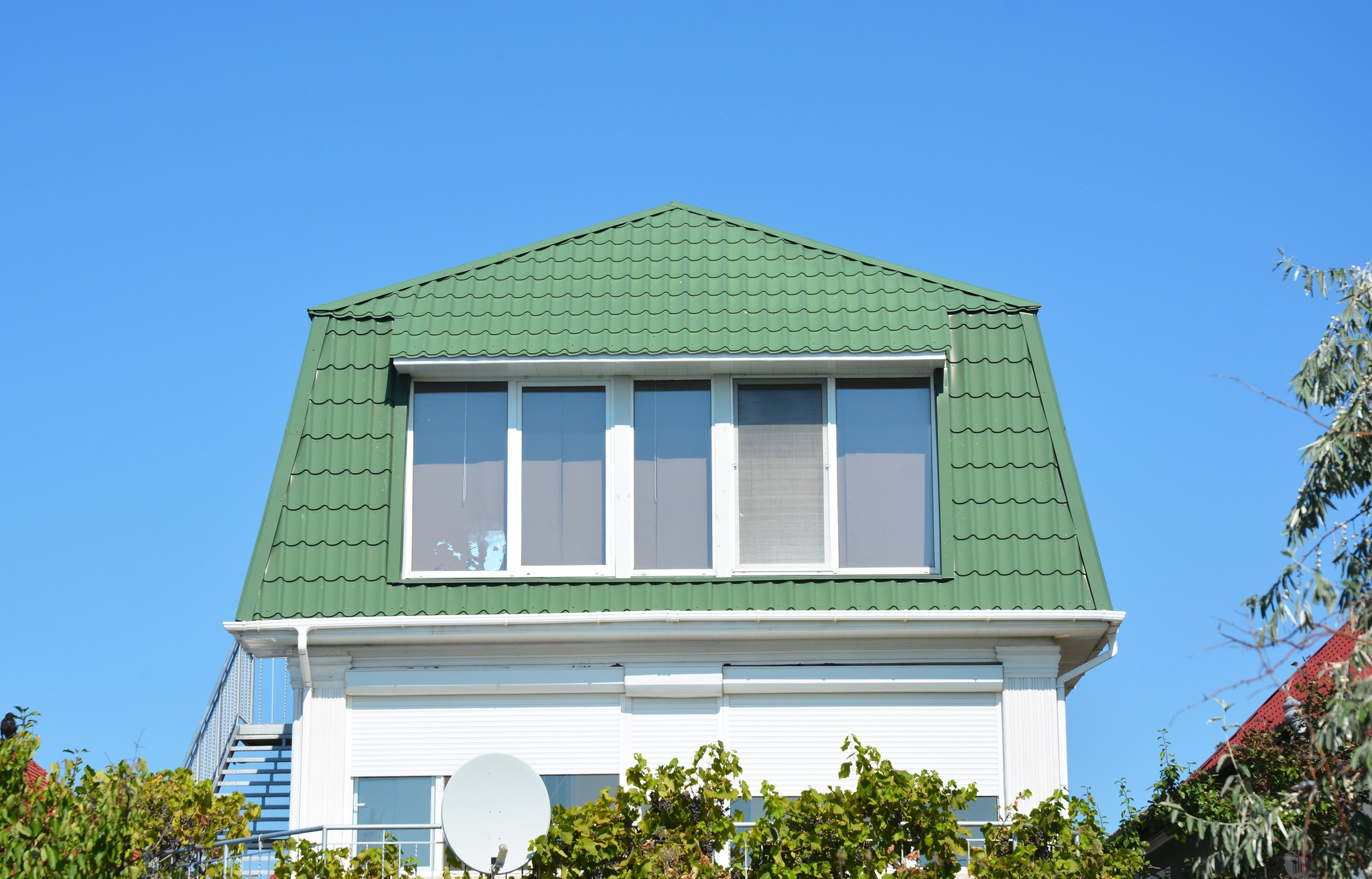 Tôn cách nhiệt sóng ngói Vitek nhận được nhiều phản hồi tích cực từ khách hàng