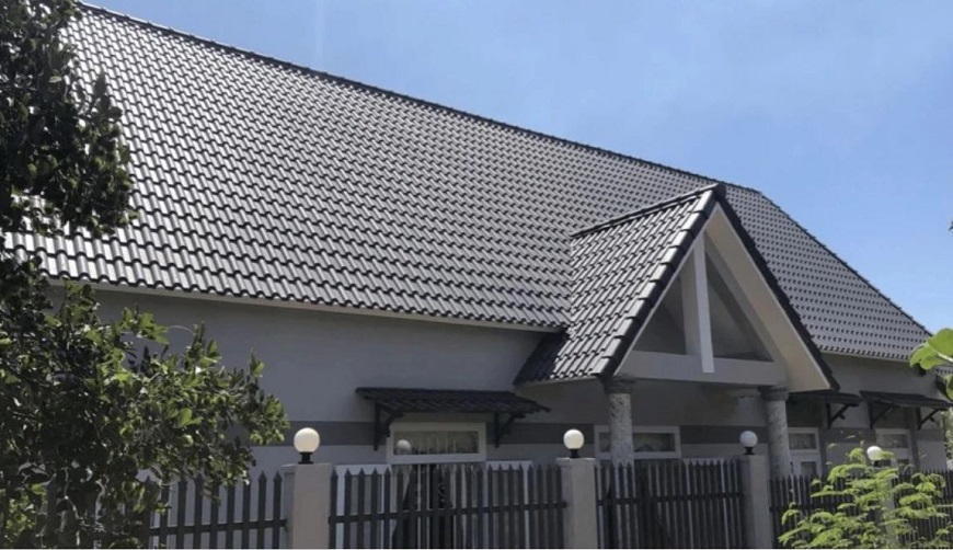 Tôn lợp mái màu ghi xám chất lượng luôn giữ được độ mới đẹp qua thời gian