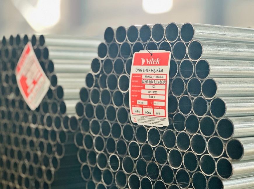 Ống thép mạ kẽm Vitek có nguyên liệu chính là thép cuộn mạ kẽm Vitek