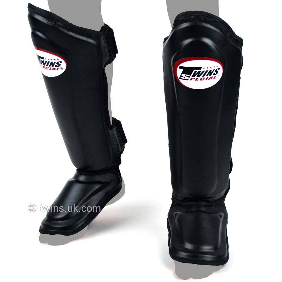 TWINS SHIN GUARDS DOUBLE PADDED BLACK SGL 10 - BLACK