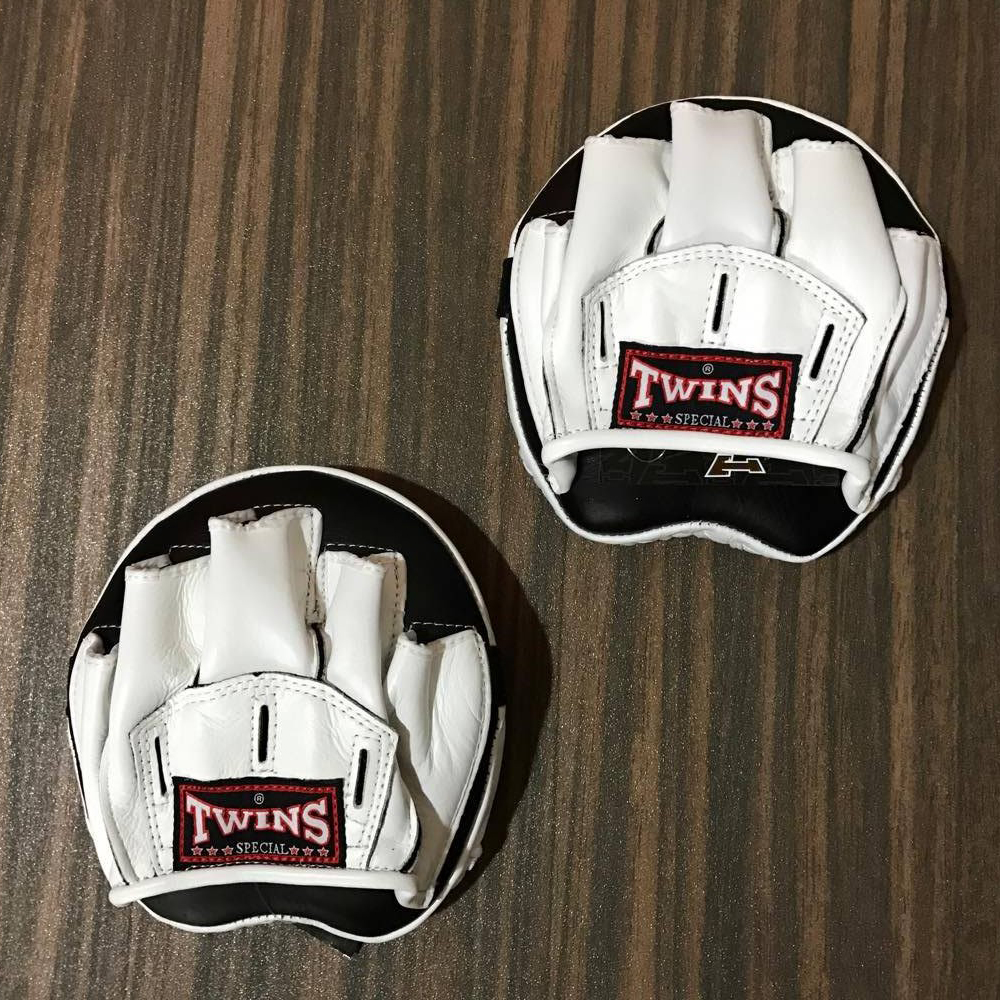 TWINS SPECIAL COACH MITS ( PAD TAY NHỎ )