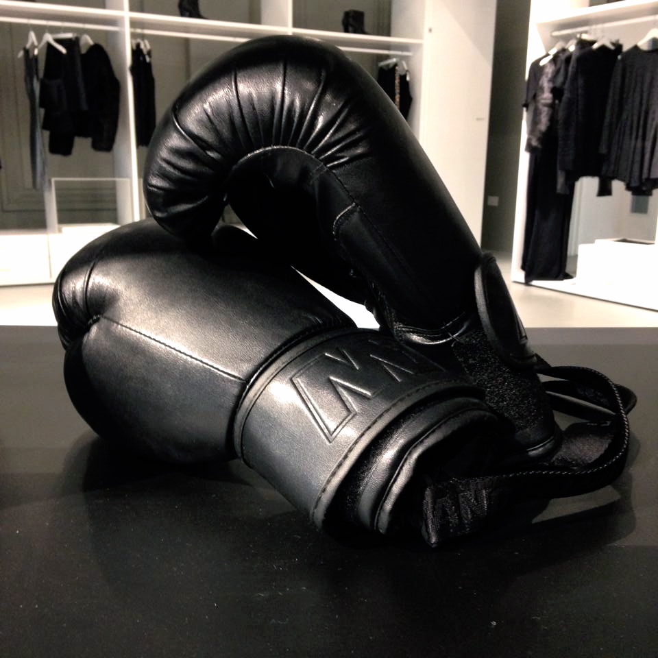 ALEXANDER WANG / H&M BOXING GLOVES COLLECTION LIMITED