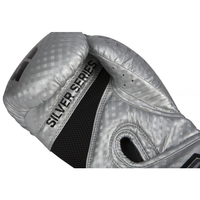 GĂNG BOXING TITLE SILVER SERIES STIMULATE BOXING GLOVES