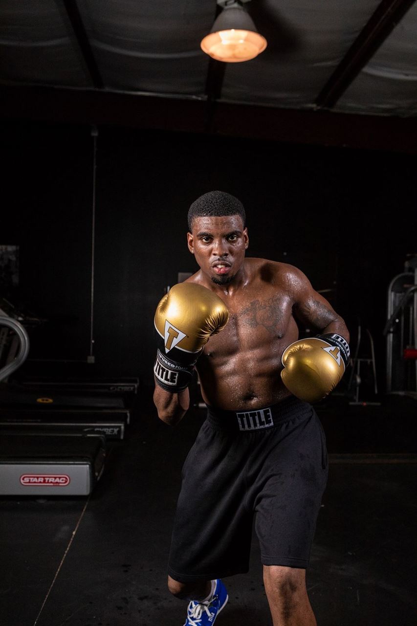 GĂNG BOXING TITLE INFUSED FOAM INTERROGATE TRAINING GLOVES