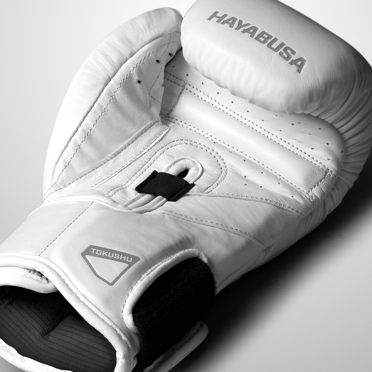 T3 KANPEKI BOXING GLOVES WHITE