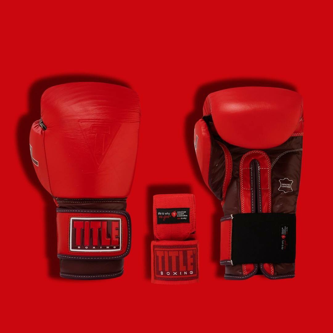 GĂNG BOXING TITLE AMERICAN HEART ASSOCIATION GLOVES