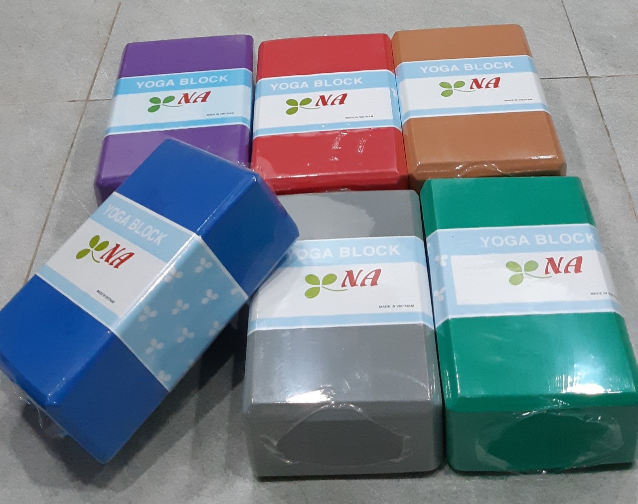 GẠCH YOGA NA