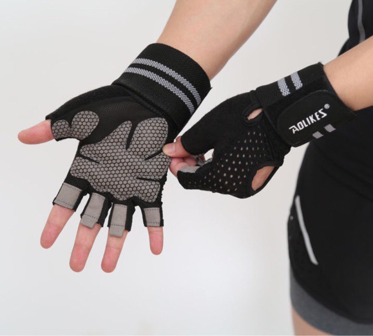 BAO TAY GYM,bao tay tập gym găng tay tập gym găng tay bao tay tập gym