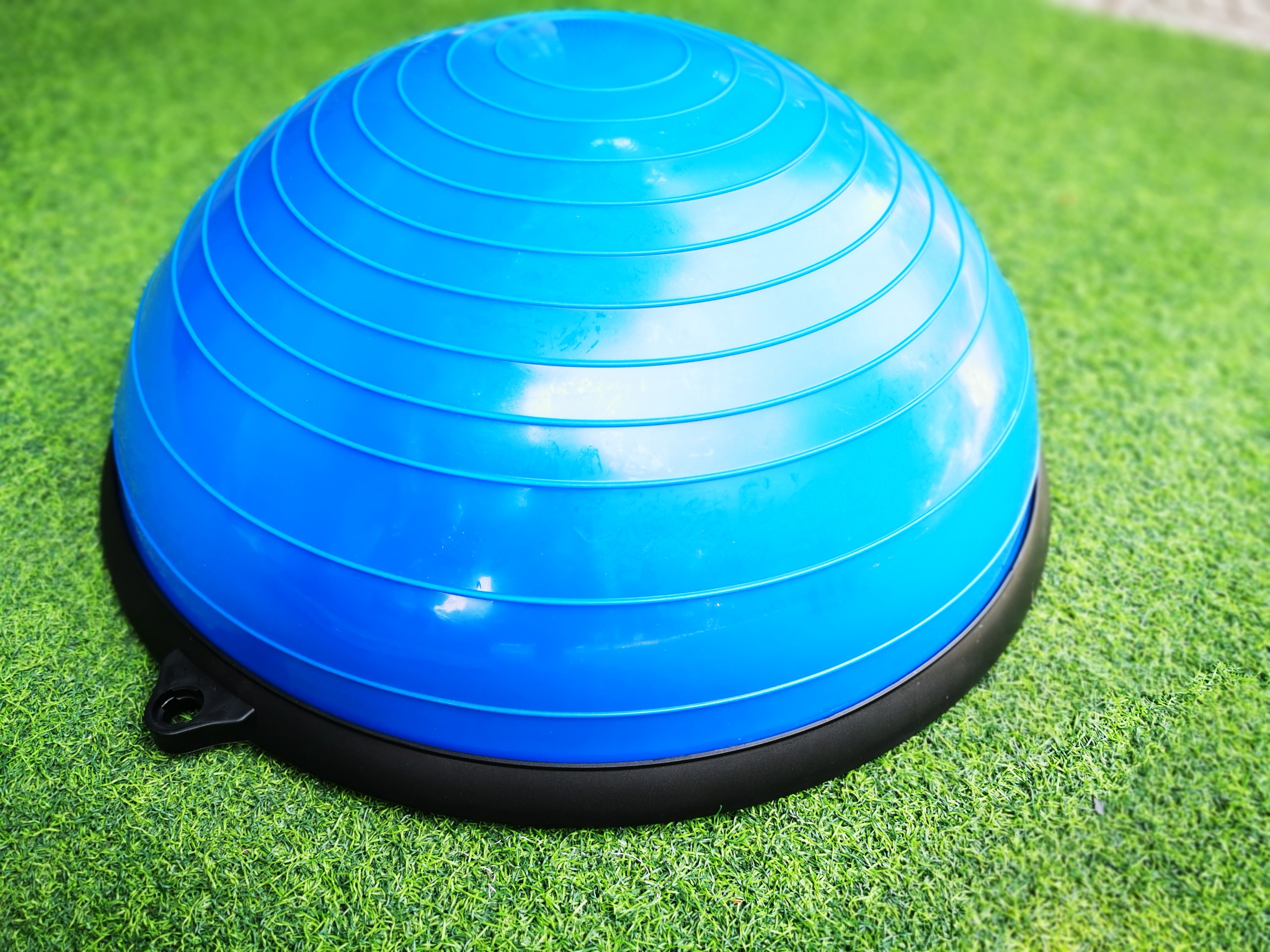 BÓNG BOSU-BÓNG NỬA  (loại phổ thông)