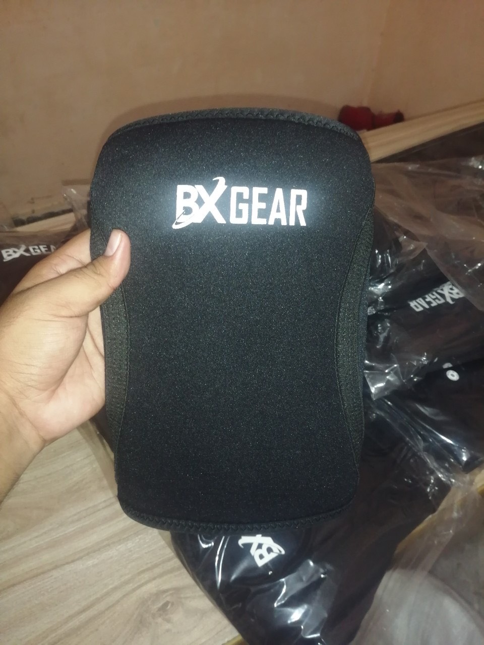 BÓ GỐI THỂ THAO + BÓ KHUỶU TAY GYM  BX  Đai Bó Khuỷu Tay Đai Bảo Vệ Khủy Tay Đệm bảo vệ khuỷu tay dành cho người chơi thể thao Băng bảo vệ khuỷu tay, đai đeo khuỷu tay thể thao, tập gym    Xỏ Khuỷu Tay