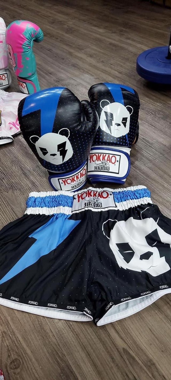GĂNG YOKKAO BLACK PANDA BOXING GLOVES