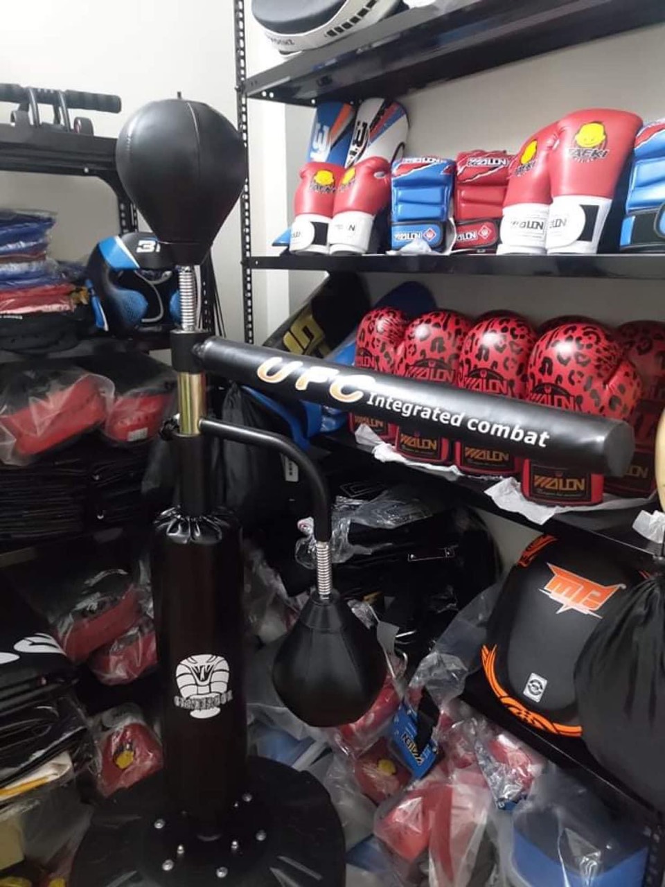 Bao cát đứng TRỤ ĐẤM PHẢN XẠ+ NÉ TRÁNH cobra bag boxing