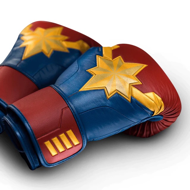 Găng Hayabusa Captain Marvel Boxing GlovesGăng Hayabusa Captain Marvel Boxing Gloves