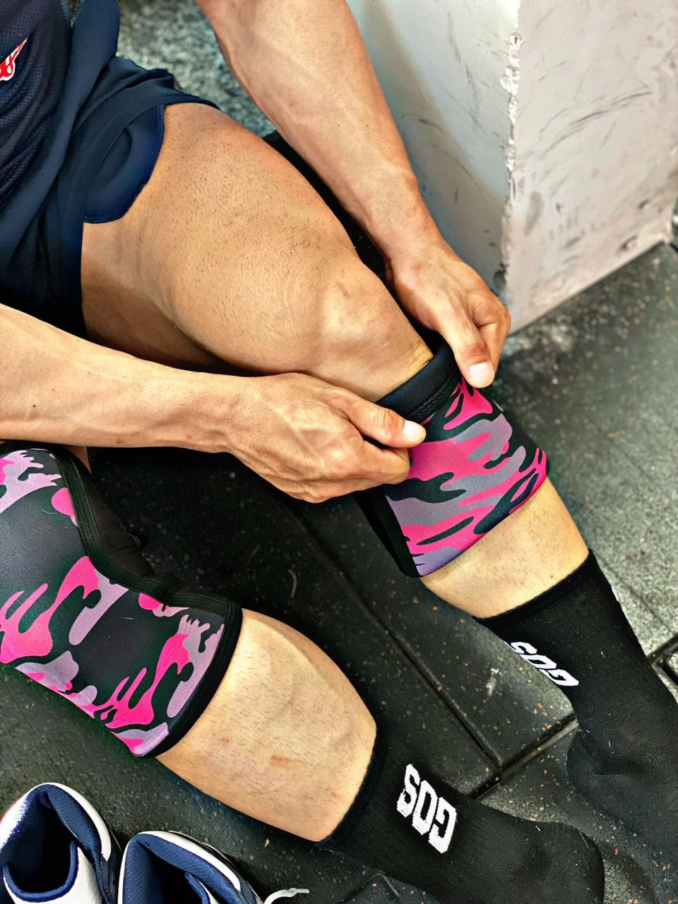 BÓ GỐI THỂ THAO  ROCKTAPE BẢO VỆ ĐẦU GỐI Băng bảo vệ đầu gối Đai Bảo Vệ Đầu Gối Đai bảo vệ đầu gối Miếng đệm bảo vệ đầu gối khi chơi thể thao Đai quấn bảo vệ khớp gối