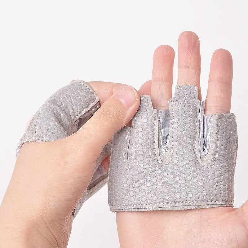 găng tay tập gym nửa bàn tay, găng tay thể thao tập gym , găng tay tập gym 4 ngón nửa bàn tay ,bao tay tập gym găng tay tập gym găng tay bao tay tập gym