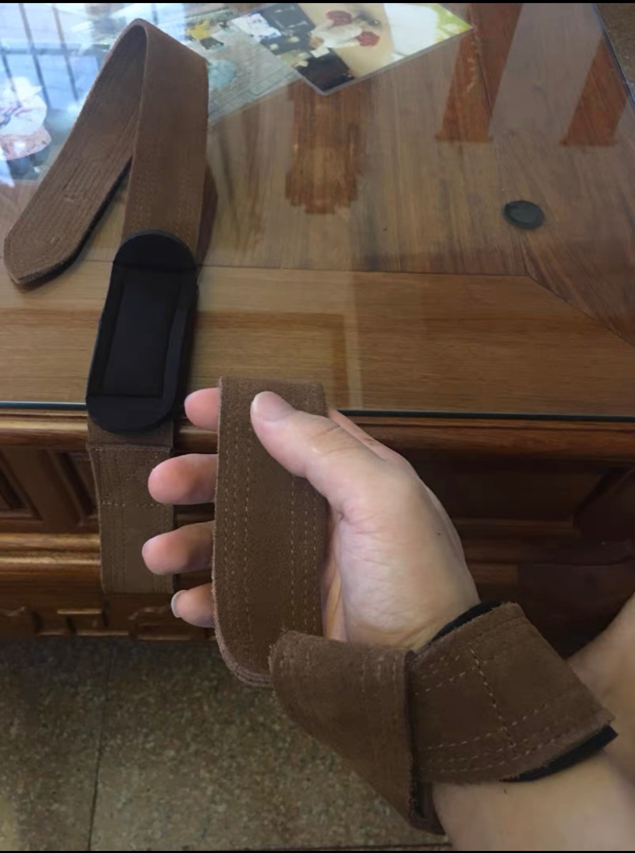 dây  kéo lưng làm bằng ( da thật ) Dây kéo lưng tập GYM Lifting Straps -Hỗ trợ Deadlift, kéo tạ, lên xà , Dây kéo lưng tập xô Dây Strap