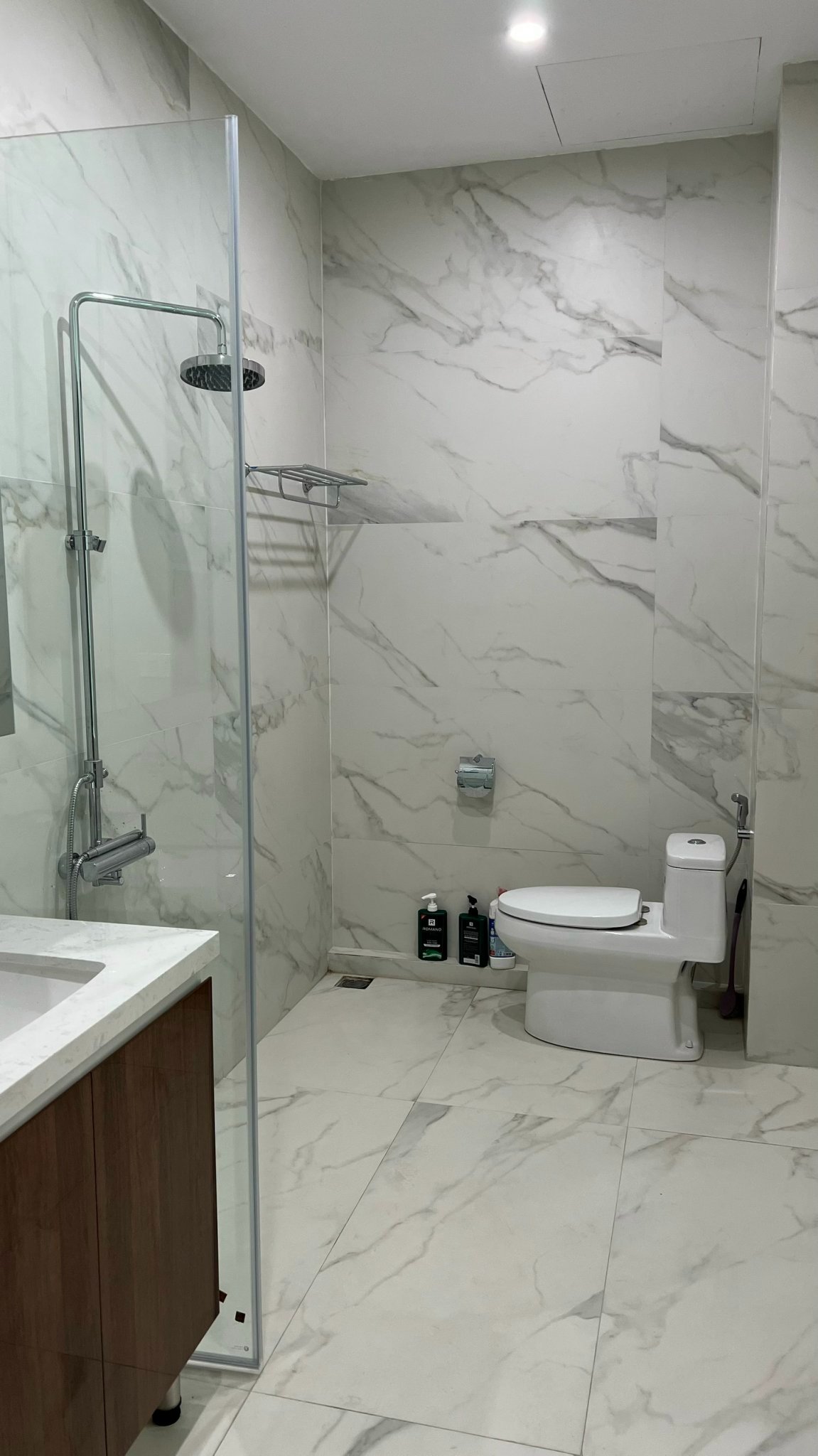 Cho thuê biệt thự cao cấp Khai Sơn Hill Ngọc Thuỵ, Long Biên. 200m2. Full nội thất. LH 0963892968.