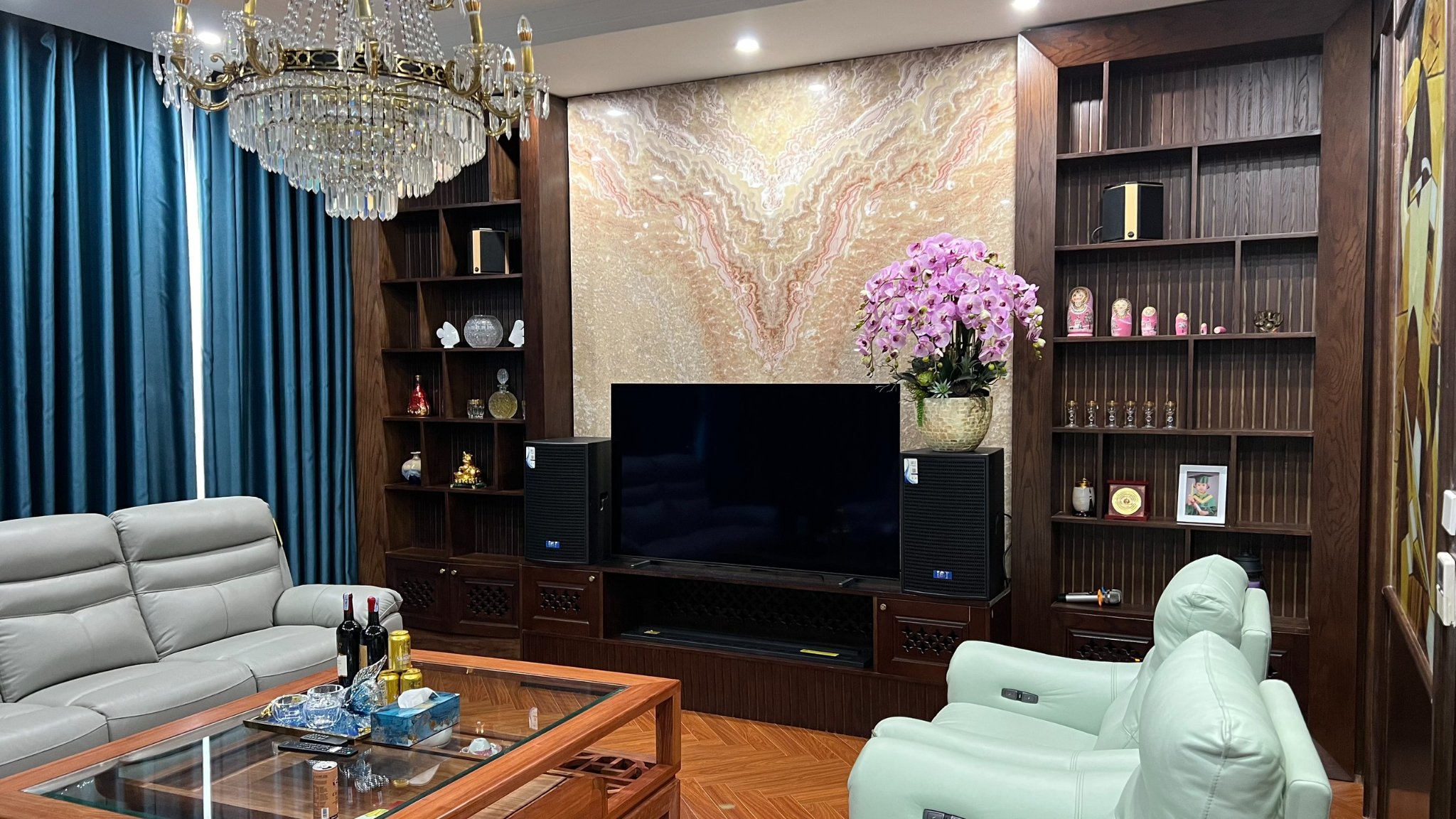 Cho thuê biệt thự cao cấp Khai Sơn Hill Ngọc Thuỵ, Long Biên. 200m2. Full nội thất. LH 0963892968.