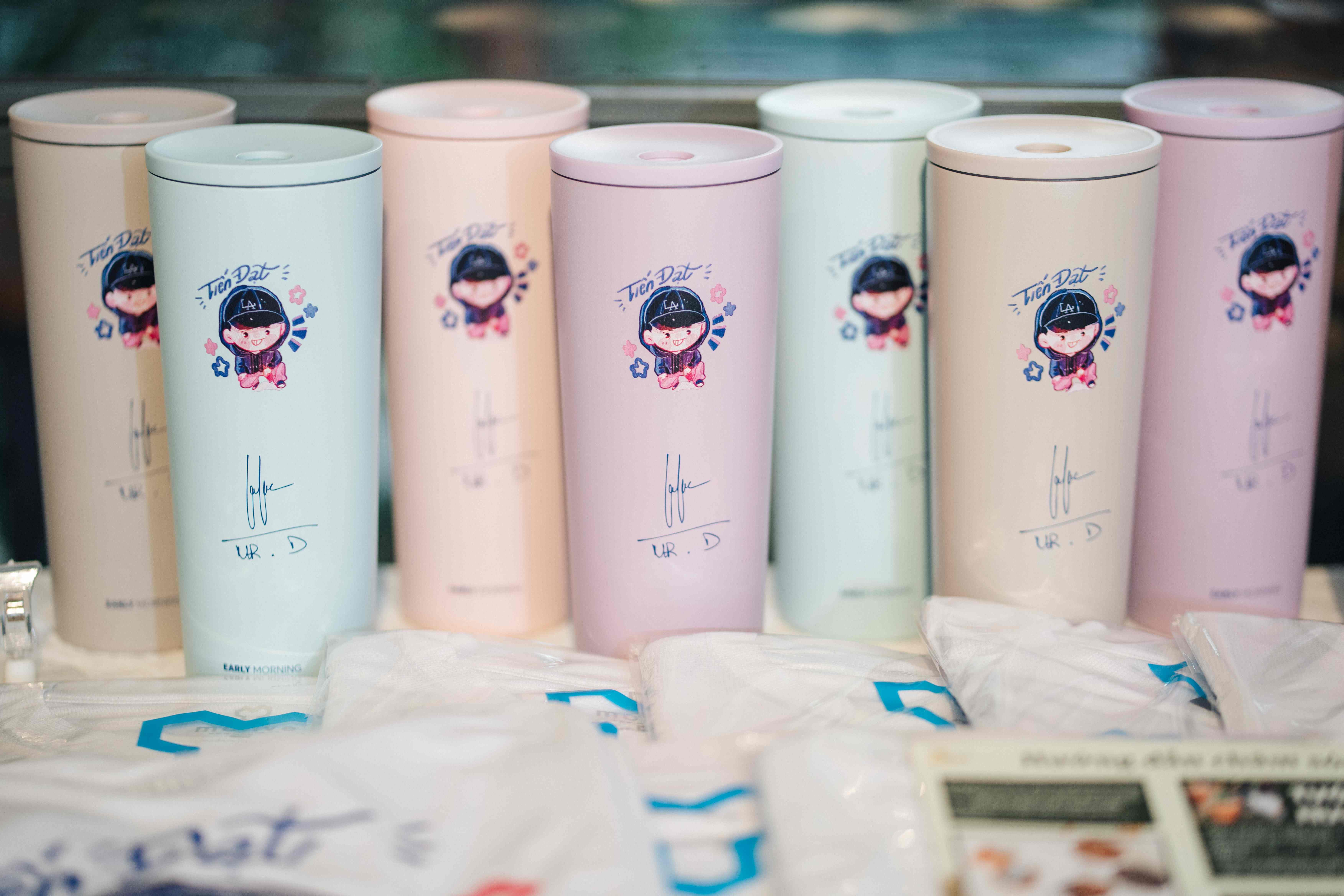 Ly Giữ Nhiệt 700ml Simple Modern w/ Straw Mr Dee