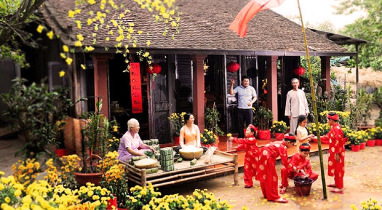 Xông đất đầu năm và câu chuyện văn hóa của dân tộc